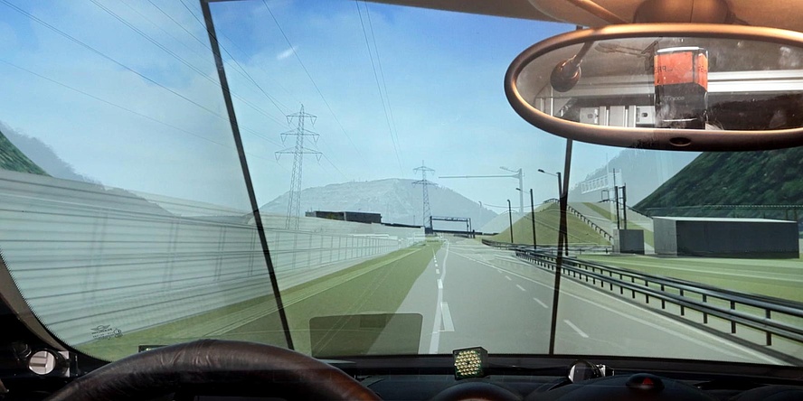 Projection of a road in the driving simulator 