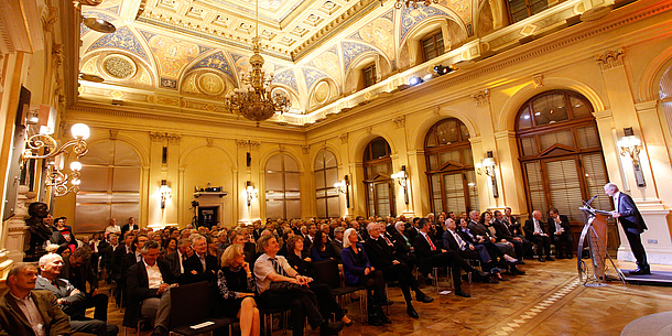 Bildquelle: alumniTUGraz 1887 - Nestroy