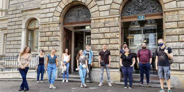 students, Rechbauerstrasse, main building, incomings  
