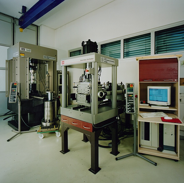 Testing machinery