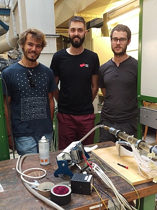 Master student Marian Staggl (left) investigates the flow through a human nose with the support of our research assistants Manual Zenz and Felix Greiffenhagen. The experimental setup is on the bottom right.