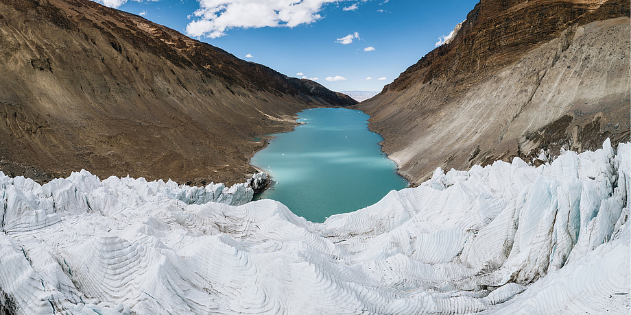 Ice from a glacier that terminates in a lake