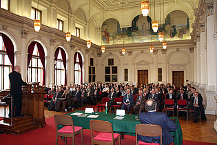 Prof. Heitmeir talking to the audience at the opening ceremony of the 8th European Turbomachinery Conference