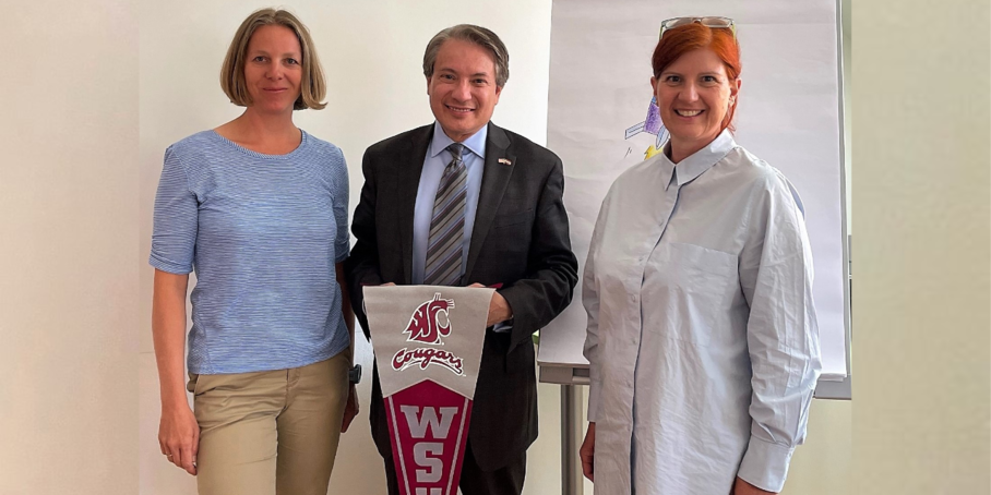 Washington State University, cooperation, partnership, iMooX