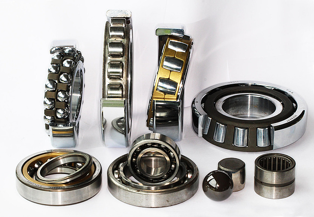 Collection different Roller Bearings