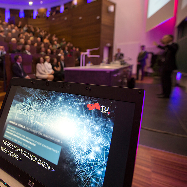 Vortrag mit Präsentation an der TU Graz, Bildquelle: Lunghammer – TU Graz