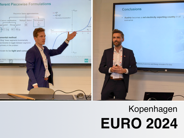 Thomas Klatzer und Robert Gaugl stehen vor einem Bildschirm und präsentieren ihre Arbeit.