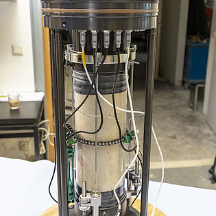 Triaxial Cell