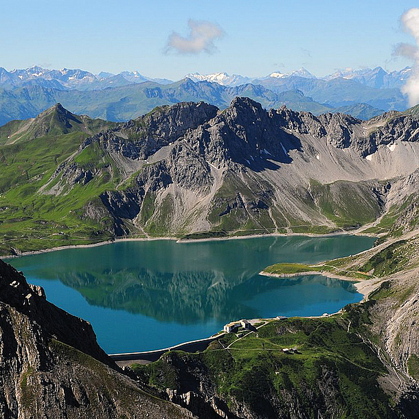 Luener Lake, Photo source: Boehringer Friedrich - Wikimedia Commons