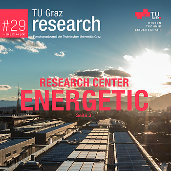 Magazincover mit dem Blick auf mehrere Solarzellen und dem Text "Research Center Energetic"
