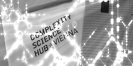 Banner des Complexity Science Hub Vienna mit grafischen Elementen.