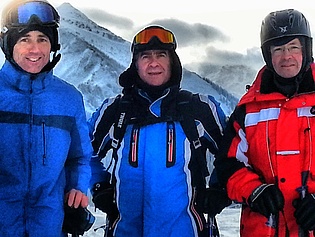 Professors Wolfgang Sanz (left) and Jakob WoisetschlÃ¤ger (right) with visiting professor Marwan Darwish (middle) at Praebichl for skiing!