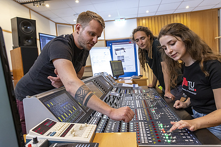 Elektrotechnik-Toningenieur, Bildquelle: Lunghammer - TU Graz