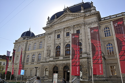 Das Hauptgebäude der TU Graz am Campus Alte Technik