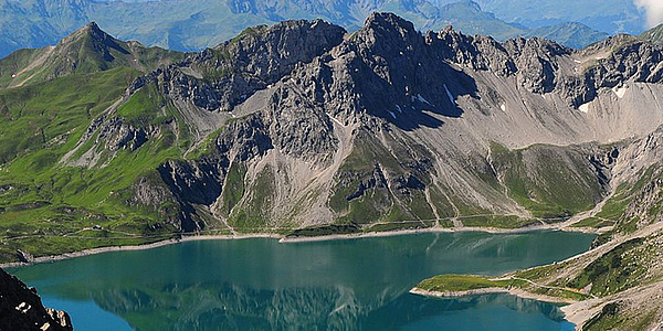 Source: Boehringer Friedrich – Wikimedia Commons