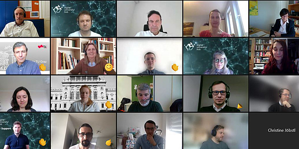 Screenshot von vielen Gesichtern bei einer gemeinsamen Videokonferenz.