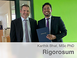 Udo Bachhiesl und Karthik Bhat nach erfolgreichem Rigorosum.