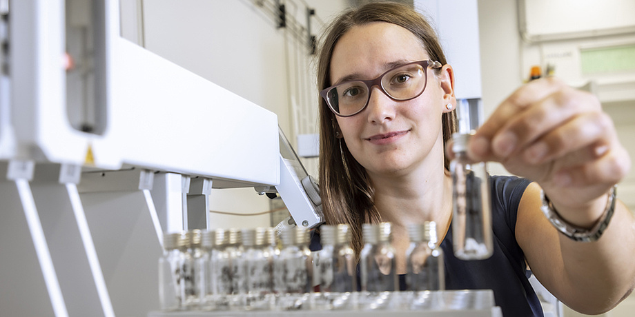 A woman at her laboratory. 