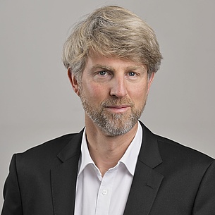 Ludovit Garzik 