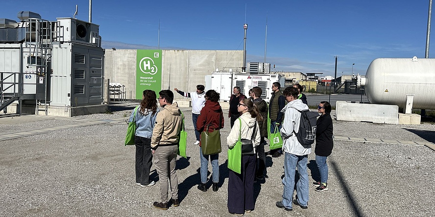 Participants of the field trip at the area of the pilot plan