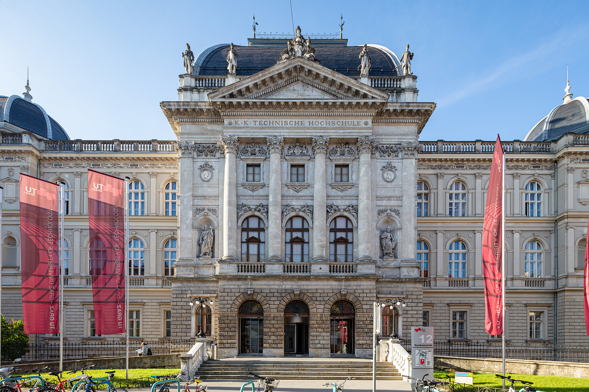 Photos of the campus locations TU Graz