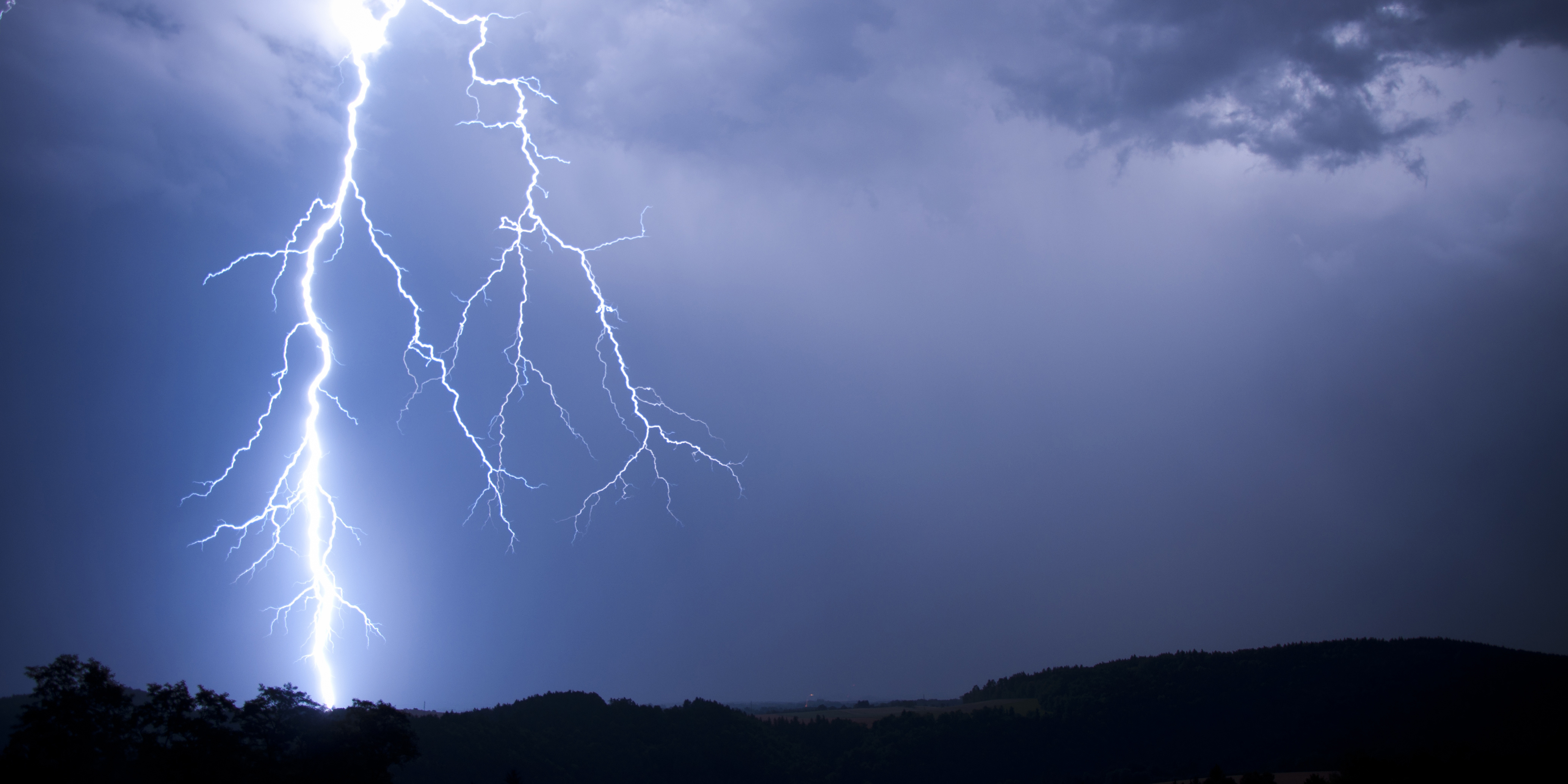 Alpine deals living lightning