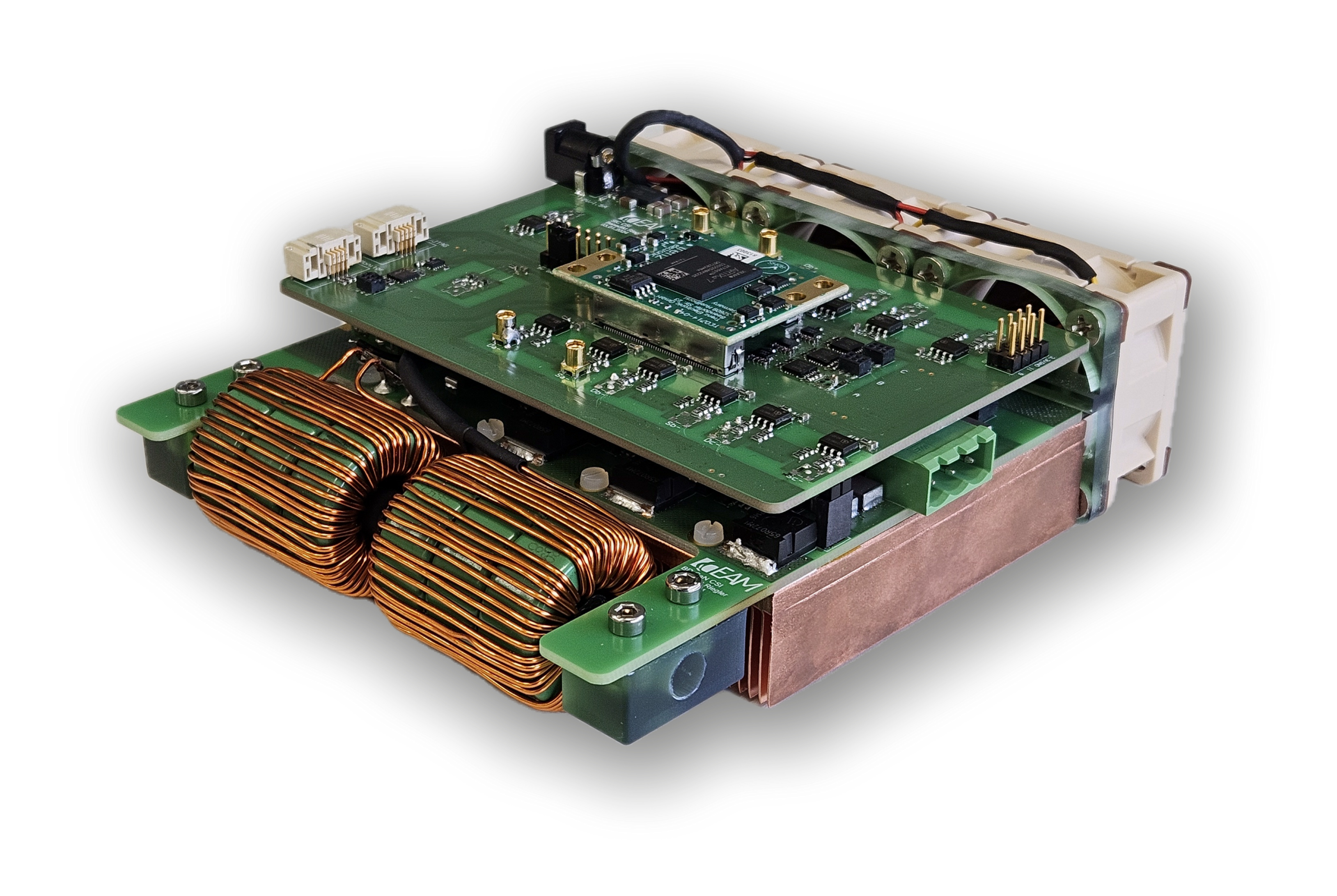 Eine elektronische Baugruppe, die aus mehreren Leiterplatten mit integrierten Schaltungen, Mikrocontrollern und Anschlüssen besteht.